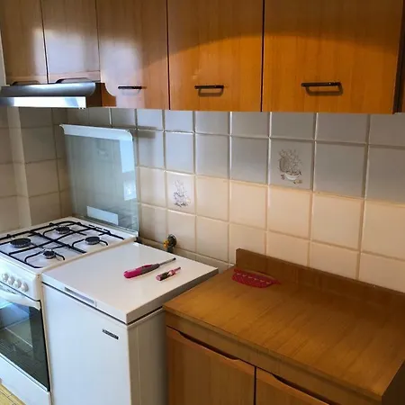 Gemelli, Train 4 Stops St. Peter Apartment